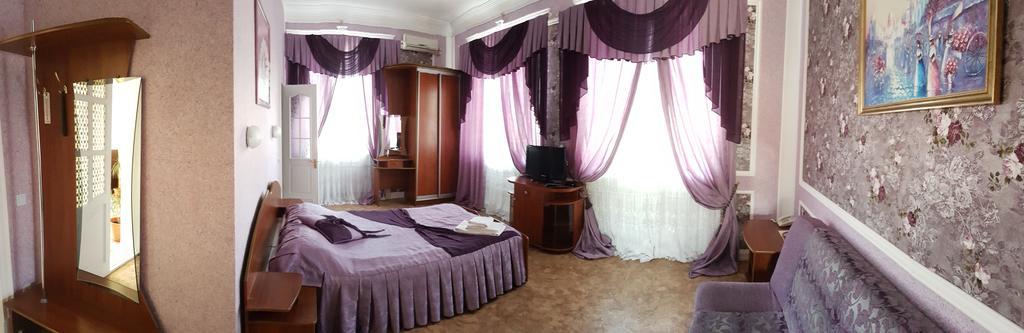 Versal Hotel Kherson Ngoại thất bức ảnh