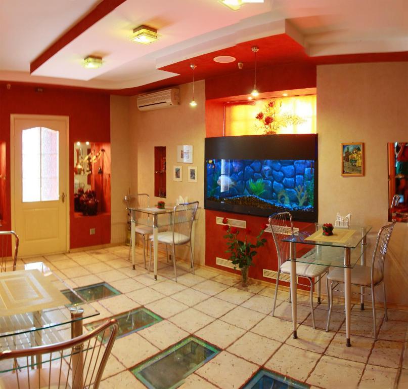 Versal Hotel Kherson Ngoại thất bức ảnh